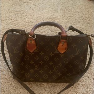 Louis Vuitton Speedy